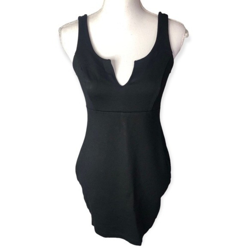 Haute Monde Black Sleeveless Bodycon Mini Dress